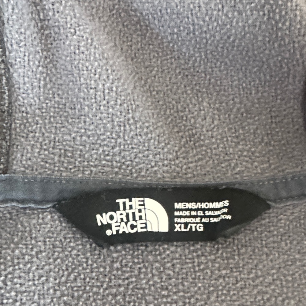 The North Face fleece Jacket - Picture 2 of 4